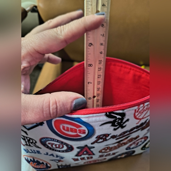 MLB Traditions Cotton Clutch/Makeup Bag - Picture 4 of 8